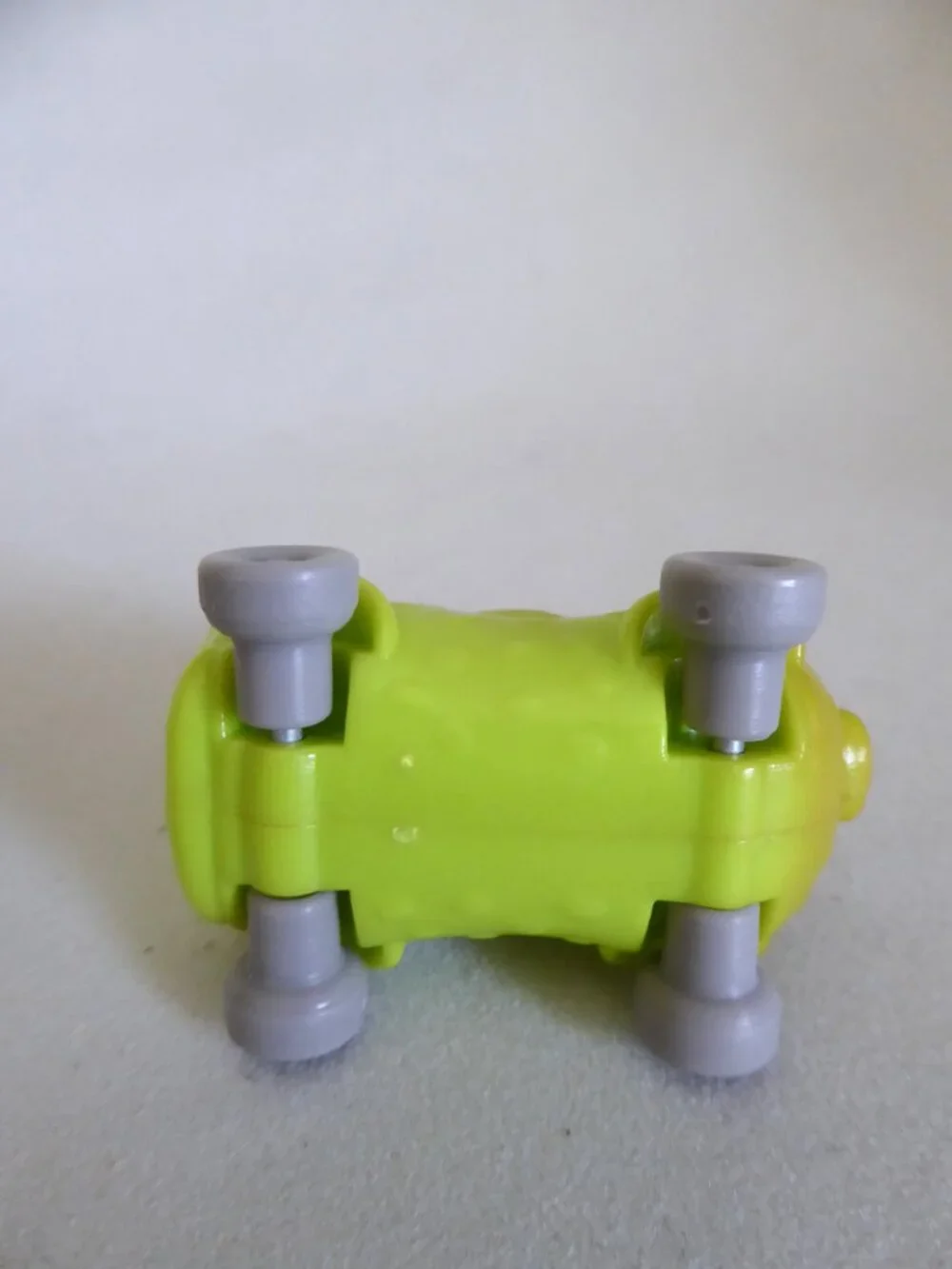 1994 McDONALDS HAPPY MEAL BUSY WORLD RICHARD SCARRY MR FUMBLE PIG PICKLE TOY CAR